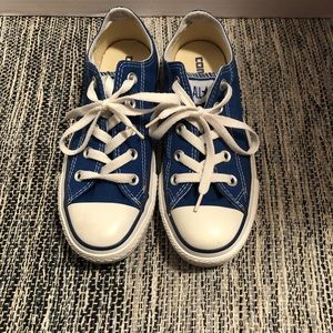 Blue converse